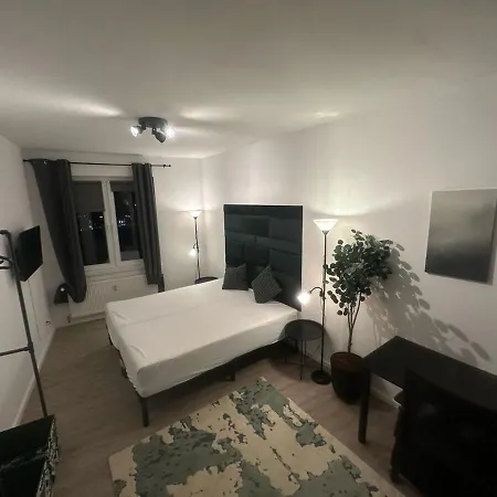 And Connection Apartment *